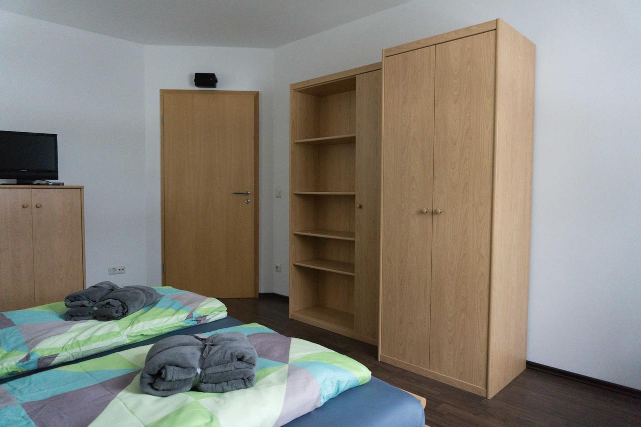 Ferienwohnung Weiher - Naehe Nuernberg / Messe Schwanstetten Esterno foto